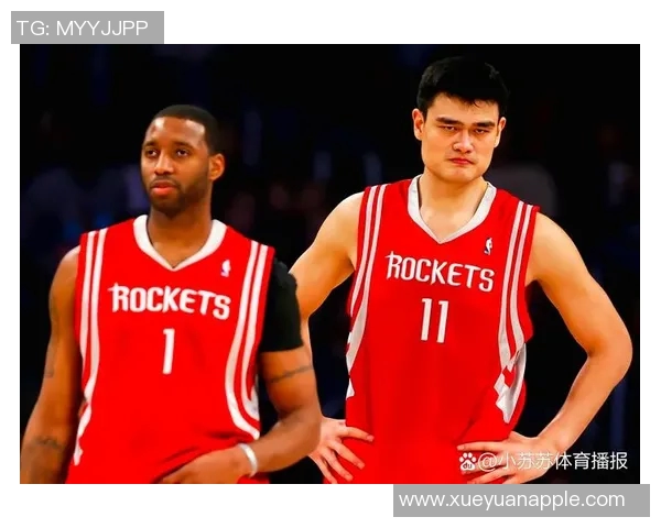 姚明走路弯腰的背后故事与篮球巨星的生活哲学